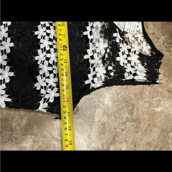 FRANK LYMAN crochet floral dress,some sheer parts, bodycon,colorblock, NWT,245$ - Picture 9 of 16